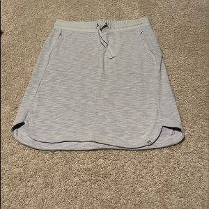 Skirt 65% Polyester/ 35% Cotton